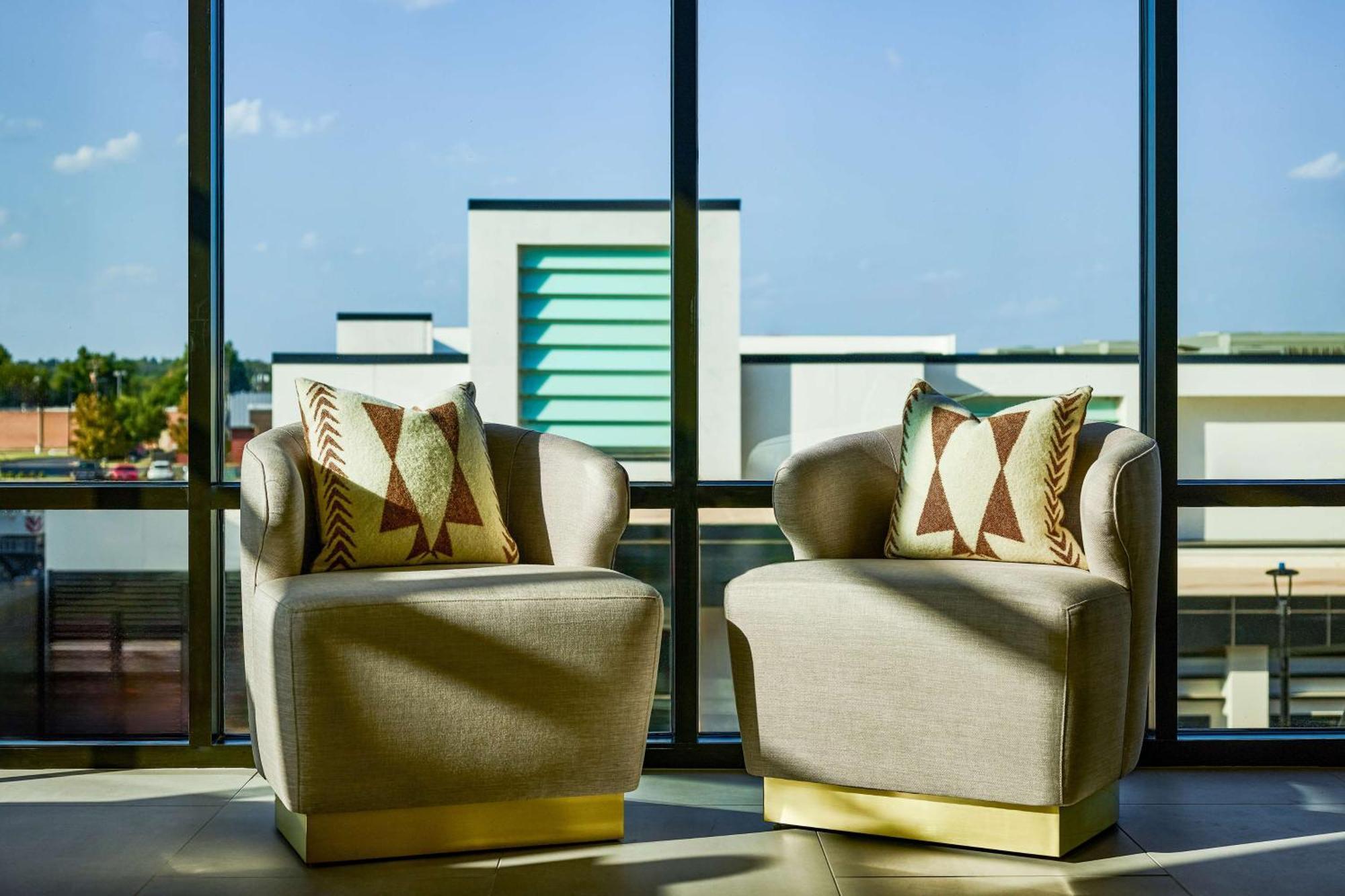 Lively Hotel On Oak Oklahoma City, Tapestry By Hilton Exterior foto